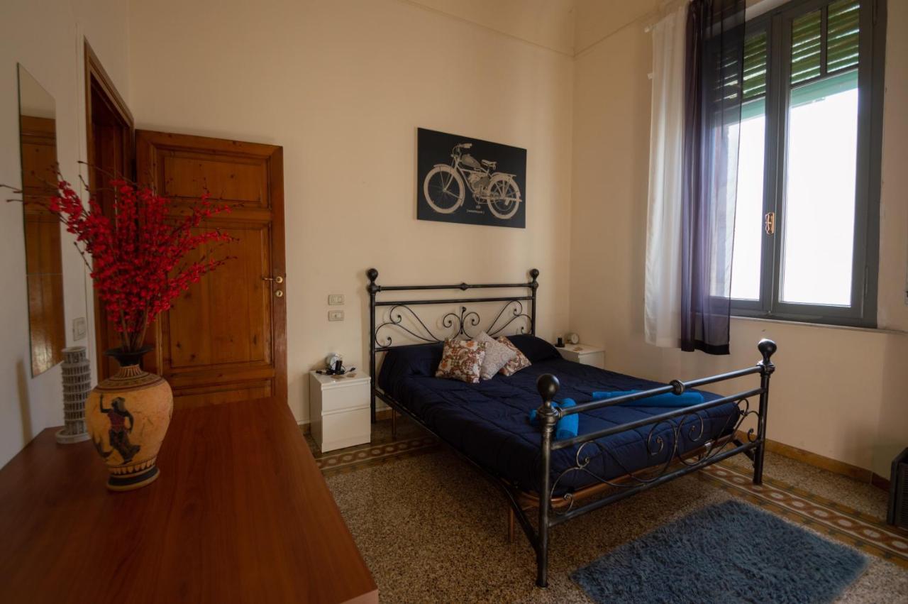 Bonanno Street Tower Free Parking Hotel Pisa Exterior foto